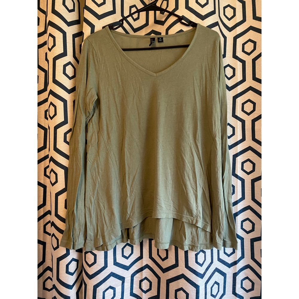 Flowy long sleeve tunic